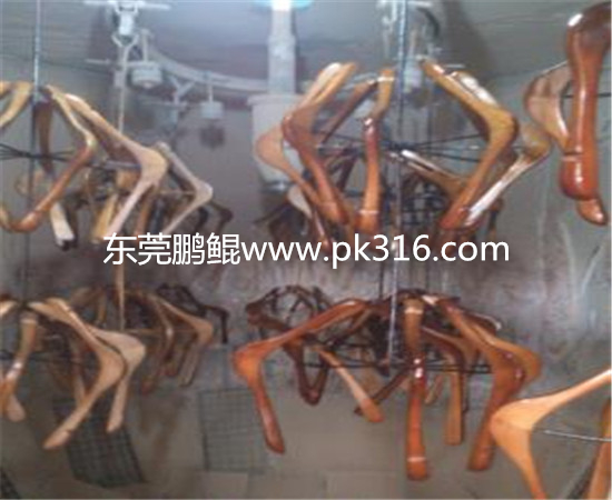塑膠衣架自動(dòng)噴漆設(shè)備